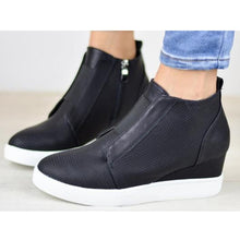 Load image into Gallery viewer, Tangnest Women Platform Ankle Boots Comfortable Sneakers Wedges Slip On Creepers Flats Shoes Woman Booties Size 35-43 XWX6986