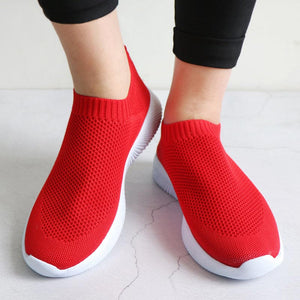 Women sneakers 2019 knitted casual slip on female flat shoes mesh soft walking footwear women vulcanize shoes tenis feminino